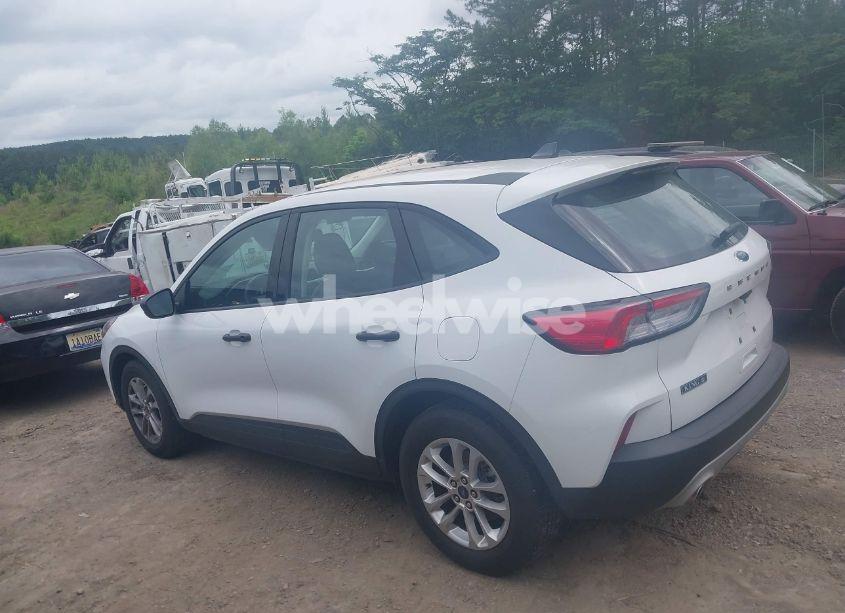 Photo 14 of 2021 Ford Escape S (VIN 1FMCU0F62MUA77668)