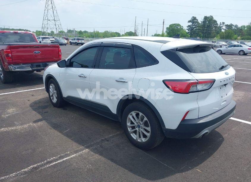 Photo 3 of 2020 Ford Escape S (VIN 1FMCU0F63LUB95145)