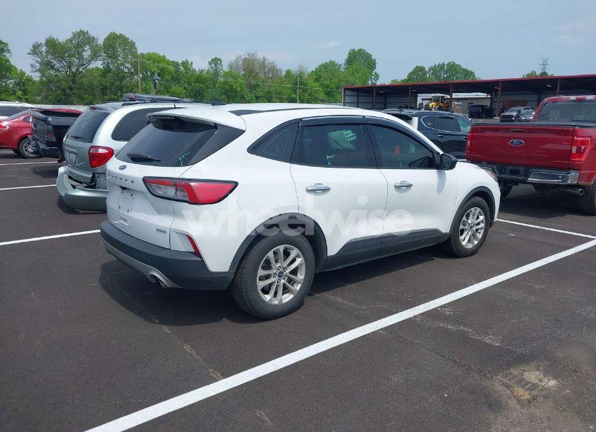 Photo 4 of 2020 Ford Escape S (VIN 1FMCU0F63LUB95145)