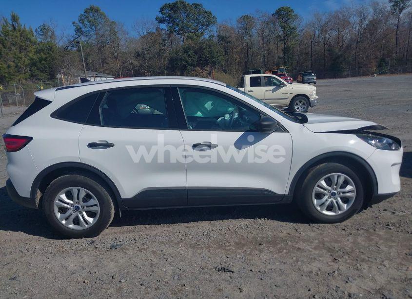 Photo 13 of 2021 Ford Escape S (VIN 1FMCU0F63MUB20771)
