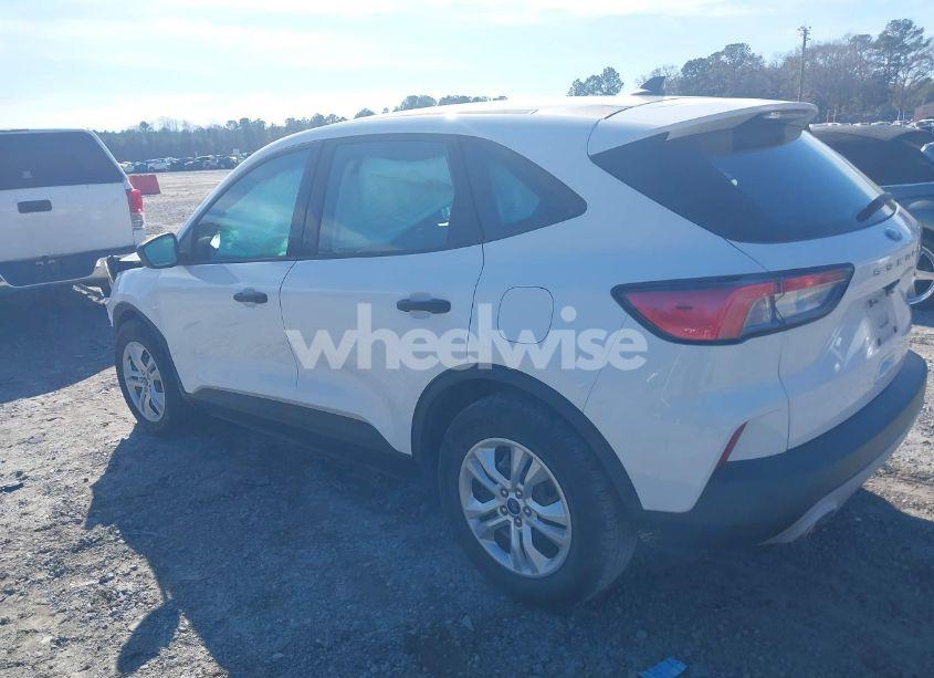Photo 3 of 2021 Ford Escape S (VIN 1FMCU0F63MUB20771)
