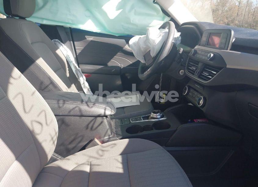 Photo 5 of 2021 Ford Escape S (VIN 1FMCU0F63MUB20771)