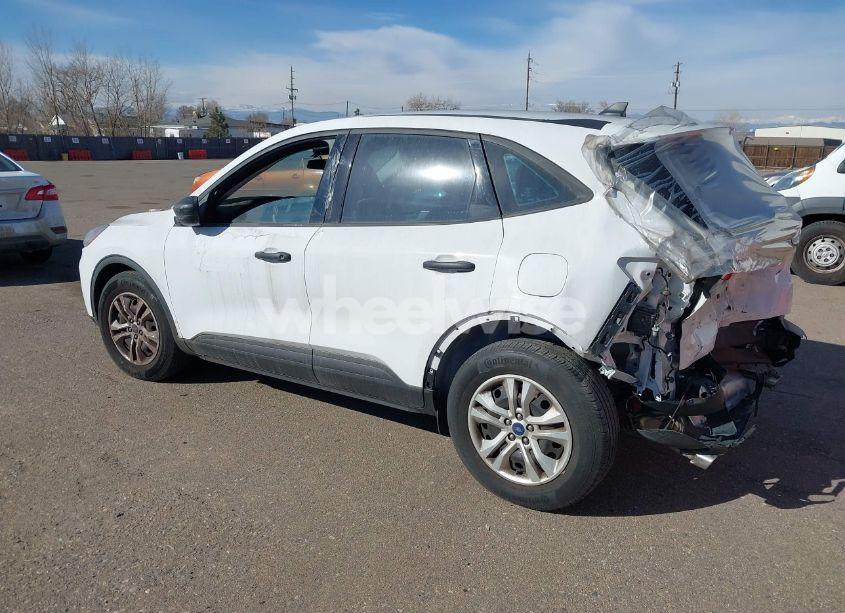 Photo 3 of 2022 Ford Escape S (VIN 1FMCU0F63NUB32162)