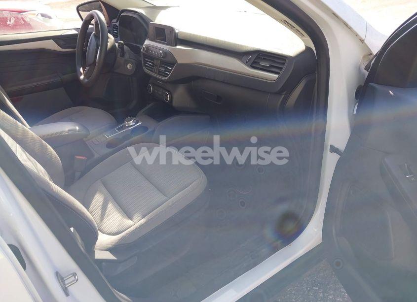 Photo 5 of 2022 Ford Escape S (VIN 1FMCU0F63NUB32162)