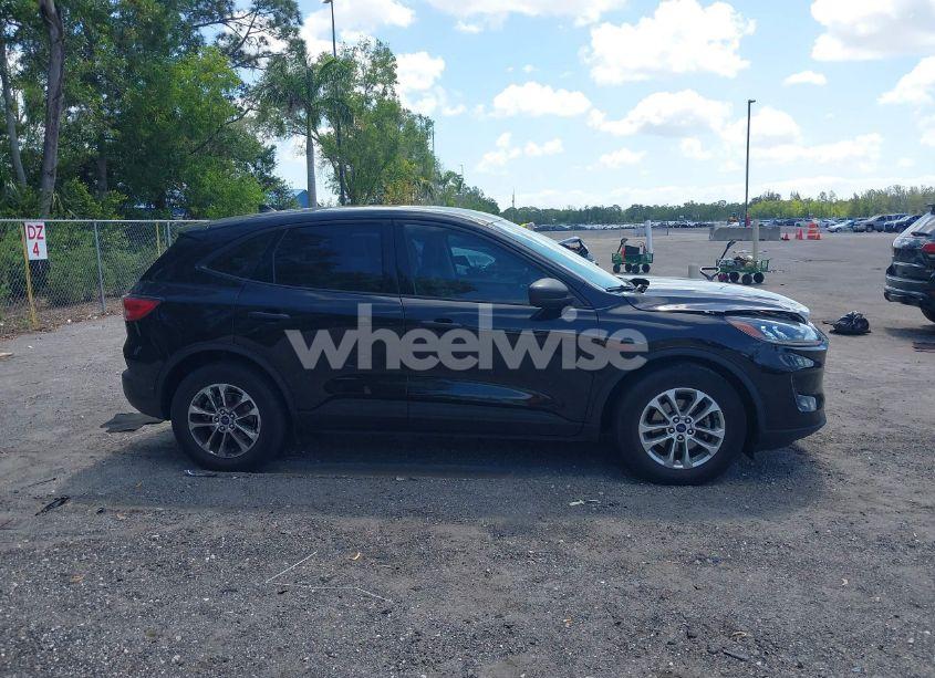 Photo 13 of 2022 Ford Escape S (VIN 1FMCU0F63NUB70636)