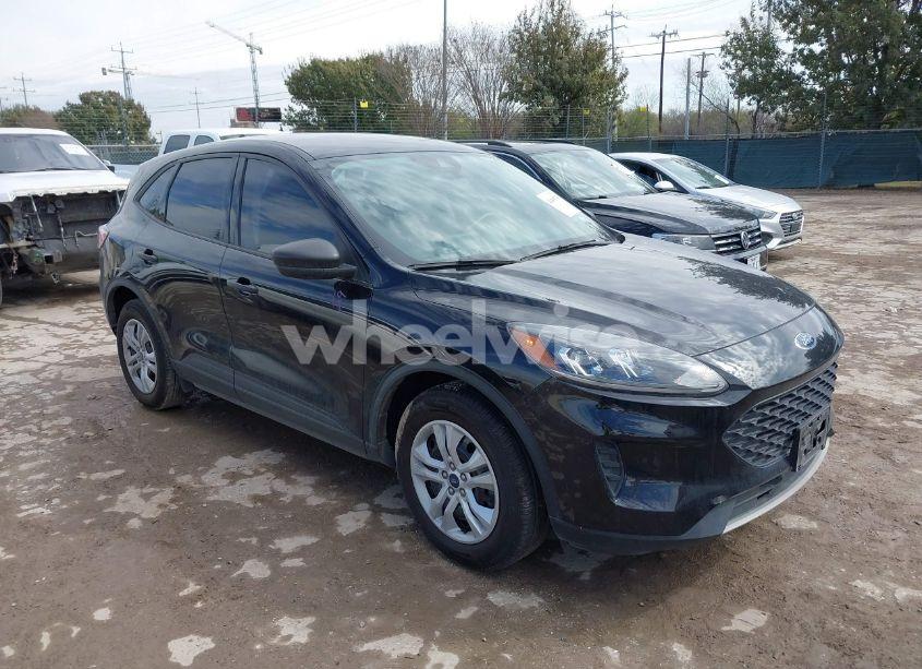 2021 Ford Escape S (VIN 1FMCU0F64MUA04351) main photo