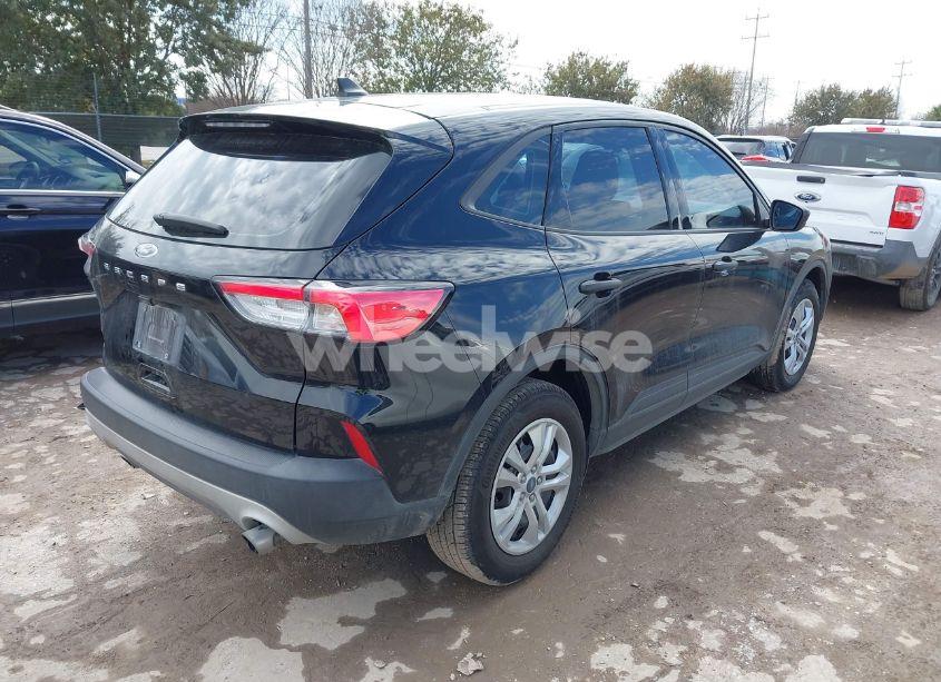 Photo 4 of 2021 Ford Escape S (VIN 1FMCU0F64MUA04351)