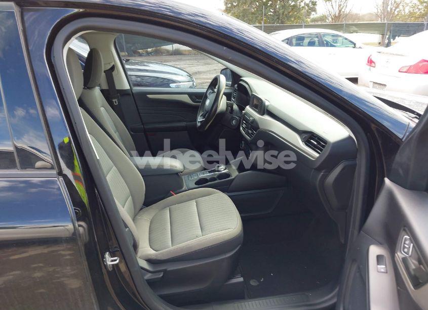 Photo 5 of 2021 Ford Escape S (VIN 1FMCU0F64MUA04351)