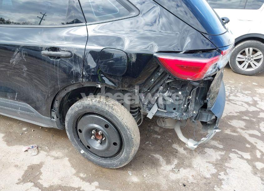 Photo 6 of 2021 Ford Escape S (VIN 1FMCU0F64MUA04351)