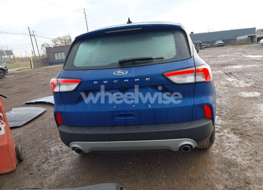 Photo 17 of 2022 Ford Escape S (VIN 1FMCU0F64NUA82193)