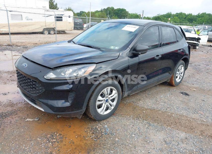 Photo 2 of 2020 Ford Escape S (VIN 1FMCU0F65LUA21111)