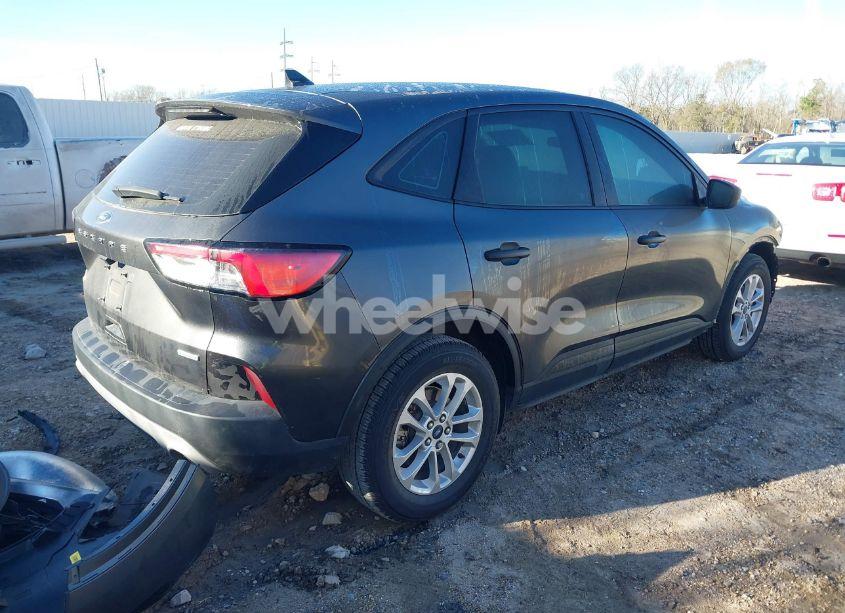 Photo 4 of 2020 Ford Escape S (VIN 1FMCU0F65LUB65841)