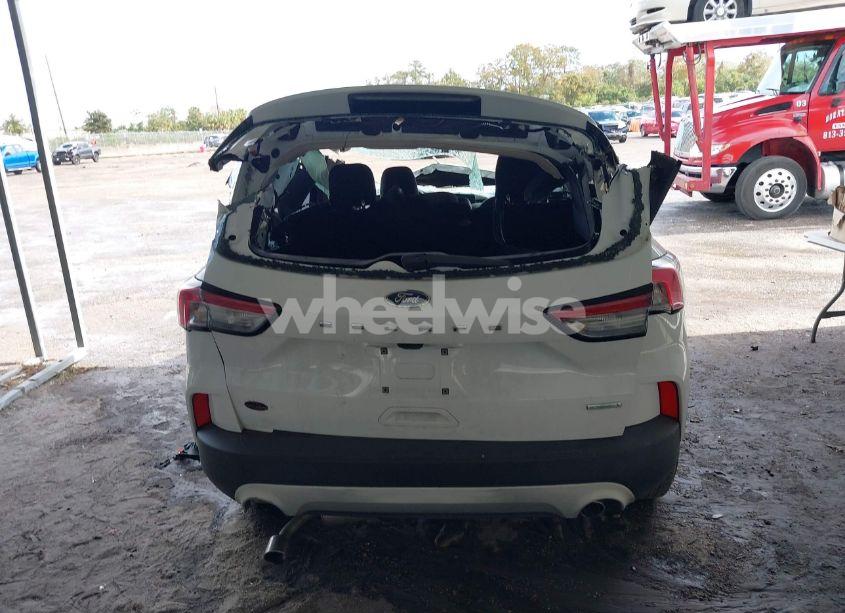 Photo 17 of 2020 Ford Escape S (VIN 1FMCU0F65LUC21633)