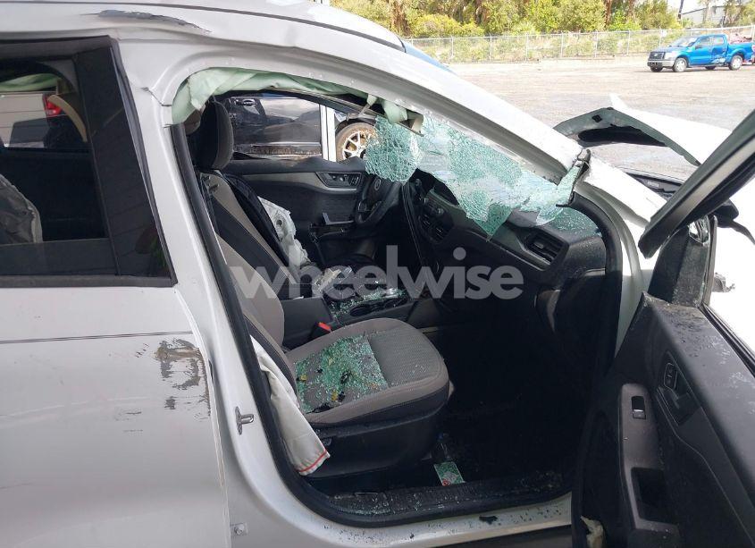 Photo 5 of 2020 Ford Escape S (VIN 1FMCU0F65LUC21633)