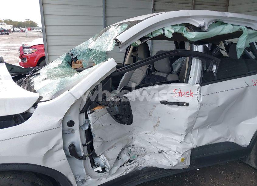 Photo 6 of 2020 Ford Escape S (VIN 1FMCU0F65LUC21633)