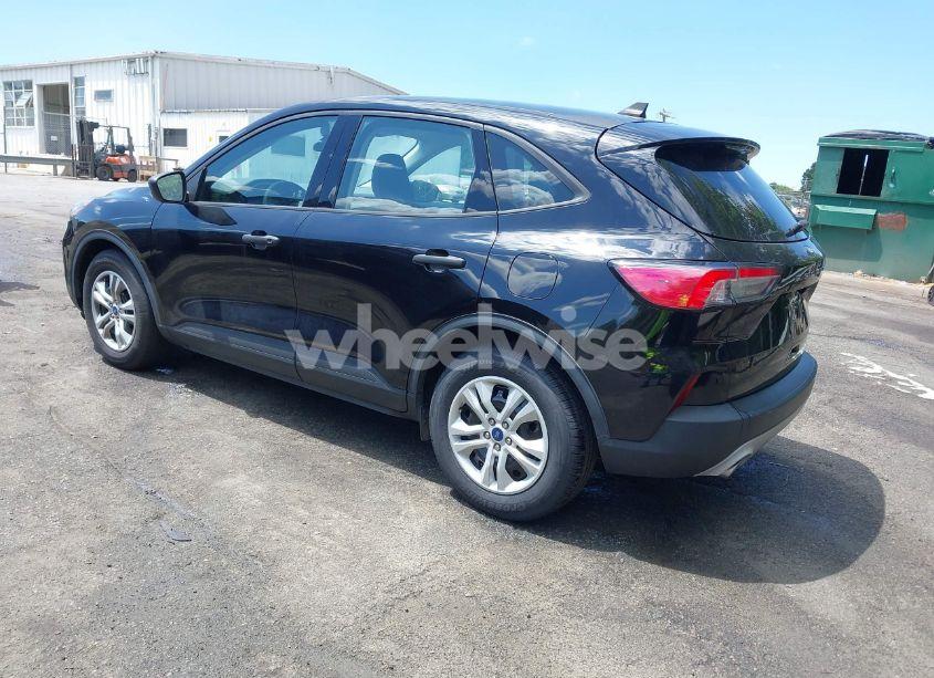 Photo 3 of 2021 Ford Escape S (VIN 1FMCU0F65MUA22969)