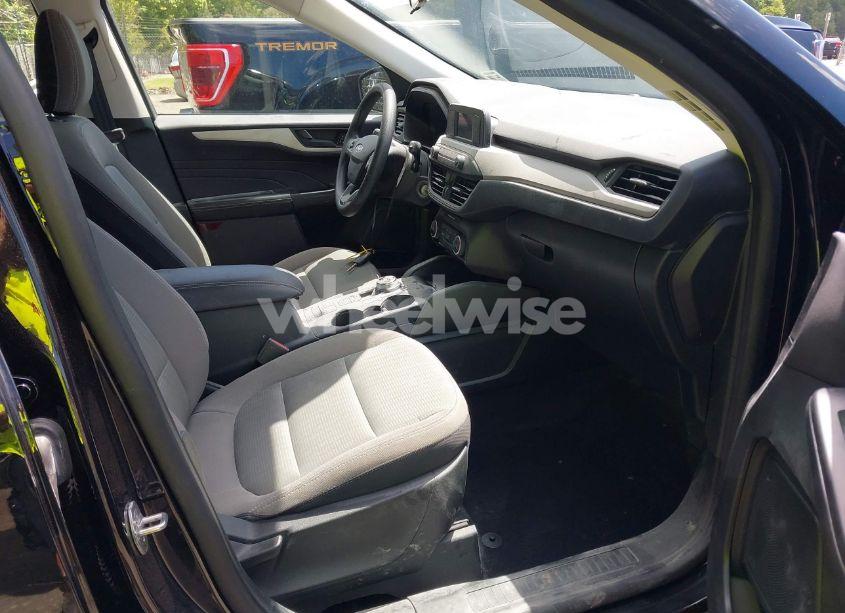 Photo 5 of 2021 Ford Escape S (VIN 1FMCU0F65MUA22969)