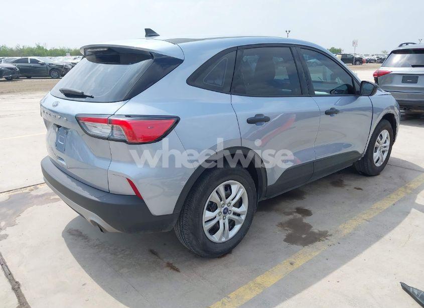 Photo 4 of 2022 Ford Escape S (VIN 1FMCU0F65NUB51943)