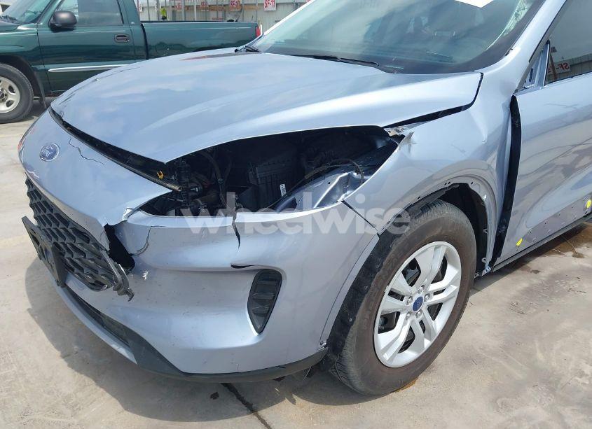 Photo 6 of 2022 Ford Escape S (VIN 1FMCU0F65NUB51943)