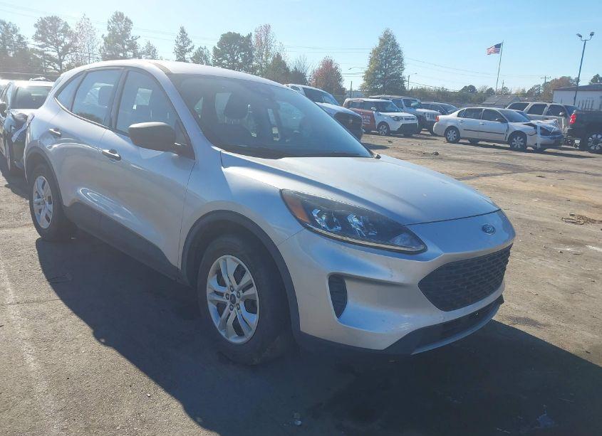 2020 Ford Escape S (VIN 1FMCU0F66LUA45840) main photo