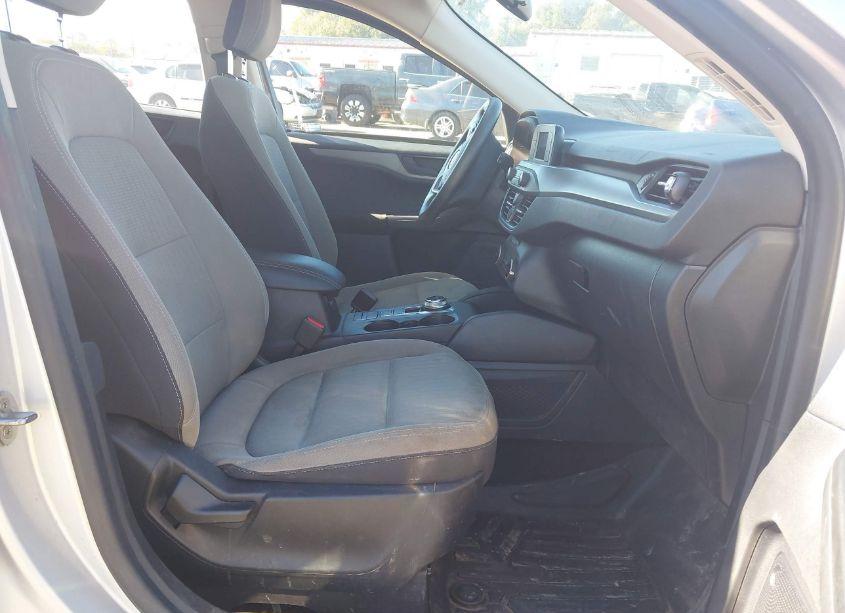 Photo 5 of 2020 Ford Escape S (VIN 1FMCU0F66LUA45840)