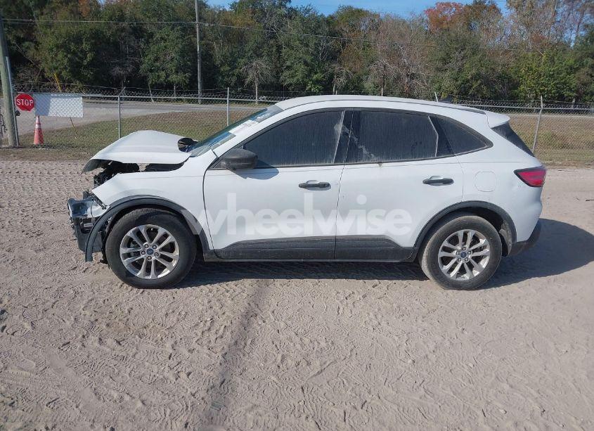 Photo 14 of 2020 Ford Escape S (VIN 1FMCU0F67LUA06013)