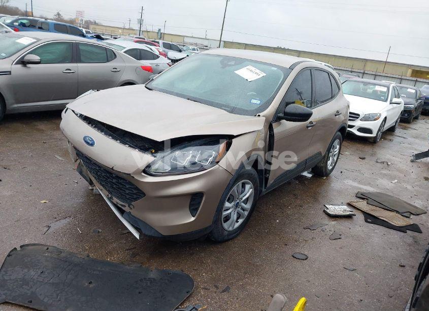 Photo 2 of 2020 Ford Escape S (VIN 1FMCU0F67LUA31848)