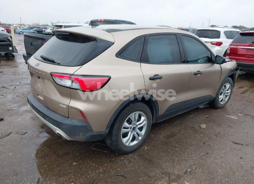 Photo 4 of 2020 Ford Escape S (VIN 1FMCU0F67LUA31848)
