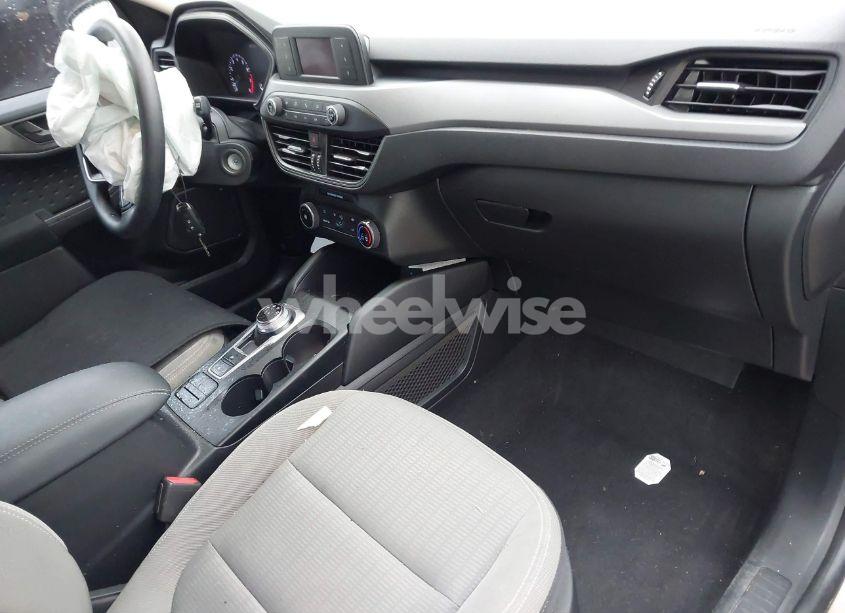 Photo 5 of 2020 Ford Escape S (VIN 1FMCU0F67LUA31848)