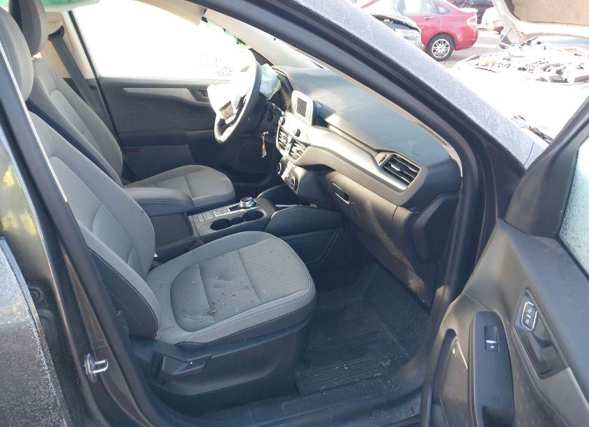 Photo 5 of 2020 Ford Escape S (VIN 1FMCU0F67LUB80096)
