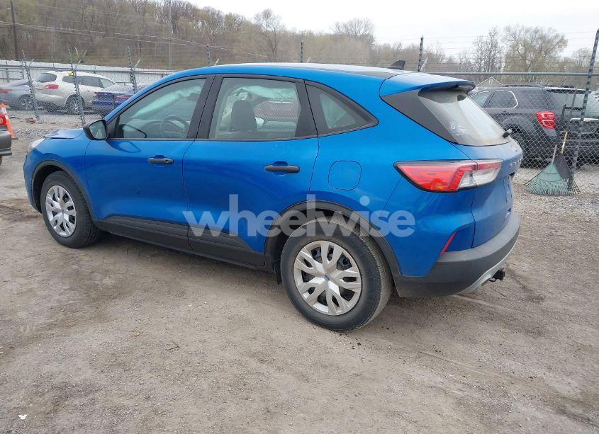 Photo 3 of 2020 Ford Escape S (VIN 1FMCU0F67LUB98498)