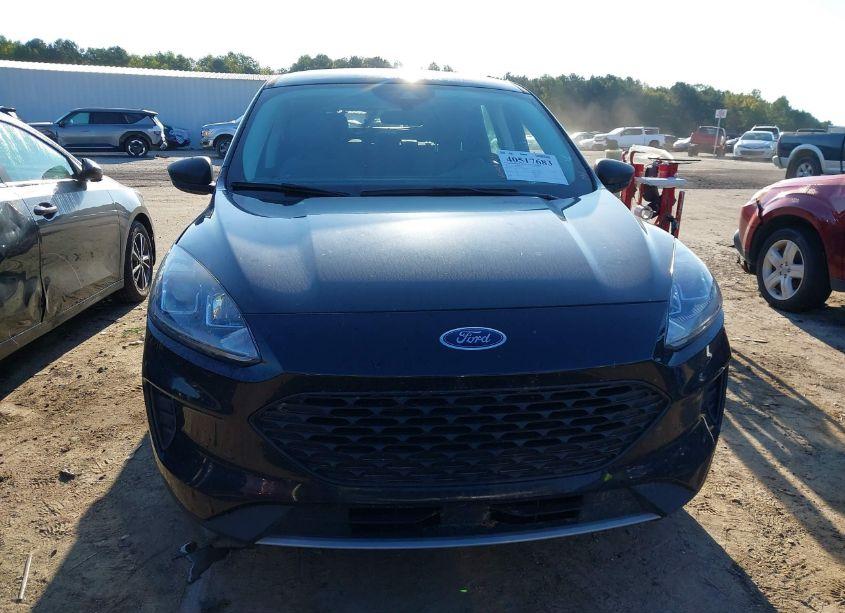 Photo 13 of 2022 Ford Escape S (VIN 1FMCU0F67NUB37901)