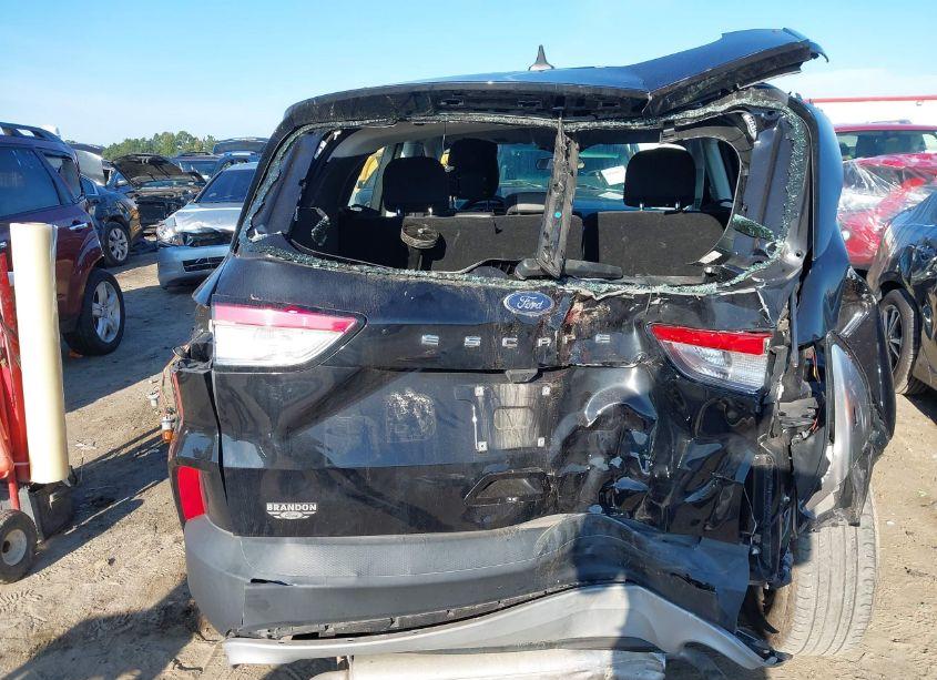 Photo 17 of 2022 Ford Escape S (VIN 1FMCU0F67NUB37901)