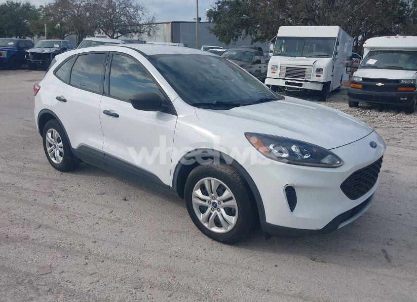 2020 Ford Escape S (VIN 1FMCU0F68LUB58513) main photo