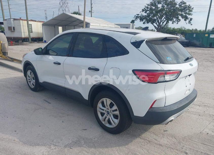 Photo 3 of 2020 Ford Escape S (VIN 1FMCU0F68LUB58513)