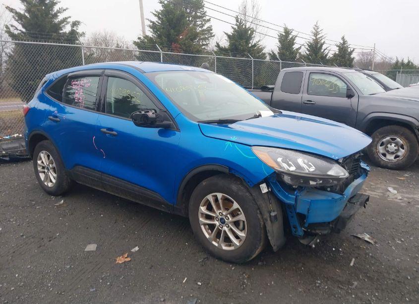 2021 Ford Escape S (VIN 1FMCU0F68MUA46778) main photo