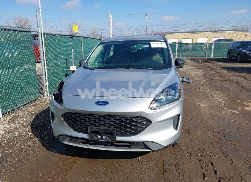 Photo 13 of 2020 Ford Escape S (VIN 1FMCU0F69LUA29003)