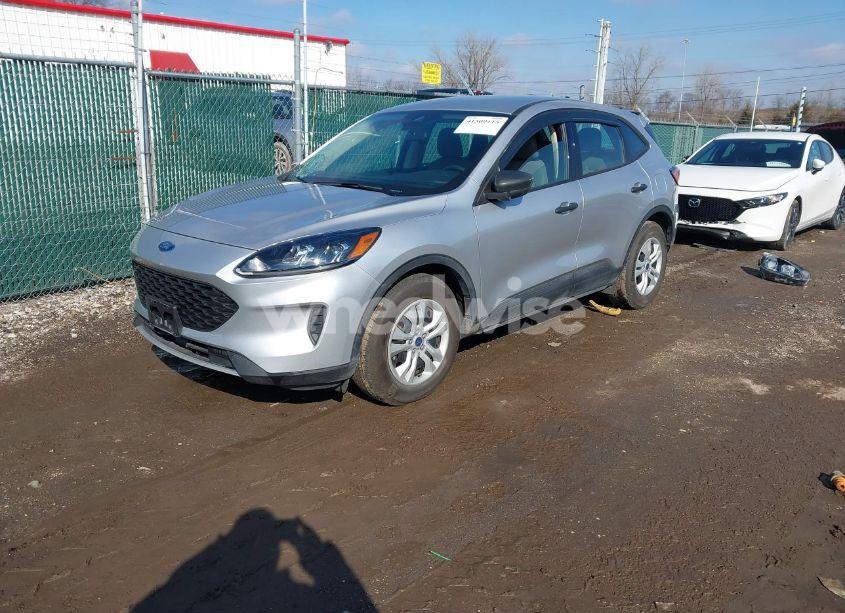 Photo 2 of 2020 Ford Escape S (VIN 1FMCU0F69LUA29003)