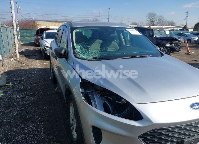 Photo 6 of 2020 Ford Escape S (VIN 1FMCU0F69LUA29003)
