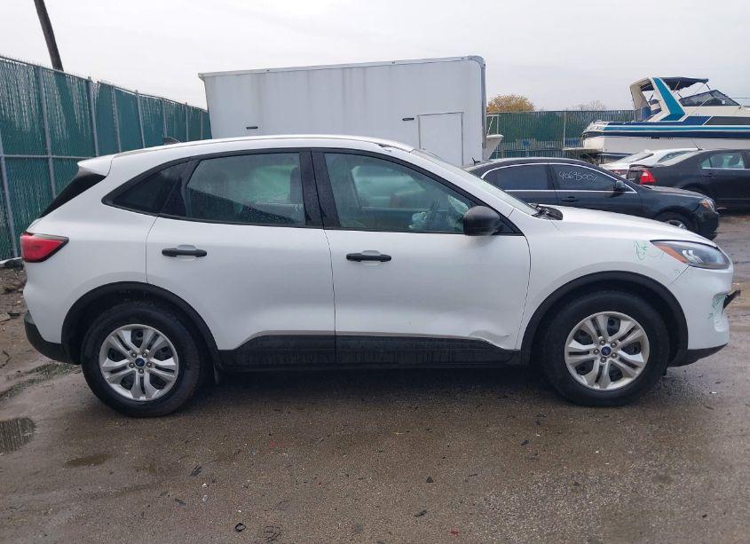 Photo 13 of 2020 Ford Escape S (VIN 1FMCU0F6XLUC14483)