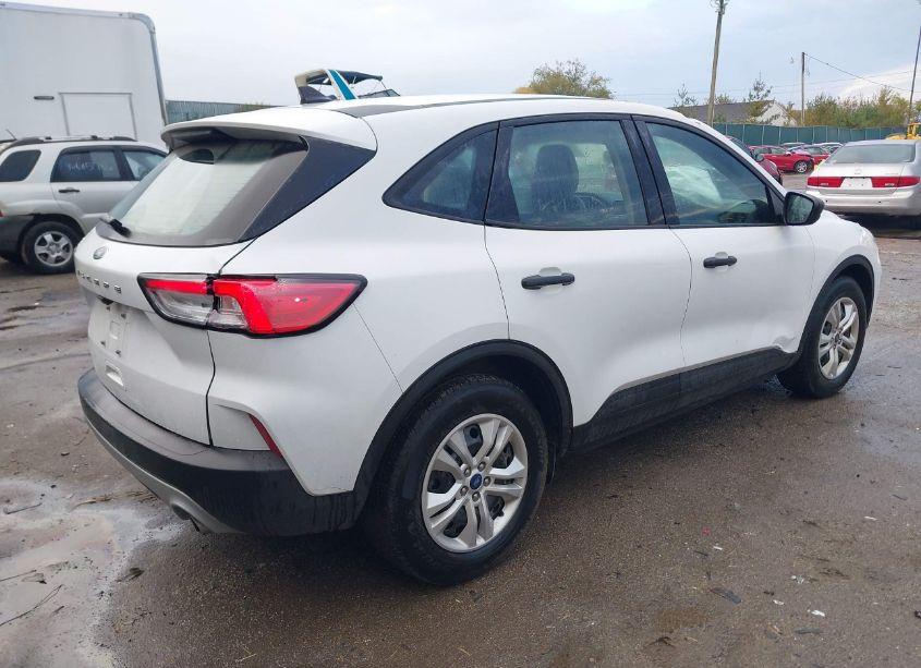 Photo 4 of 2020 Ford Escape S (VIN 1FMCU0F6XLUC14483)