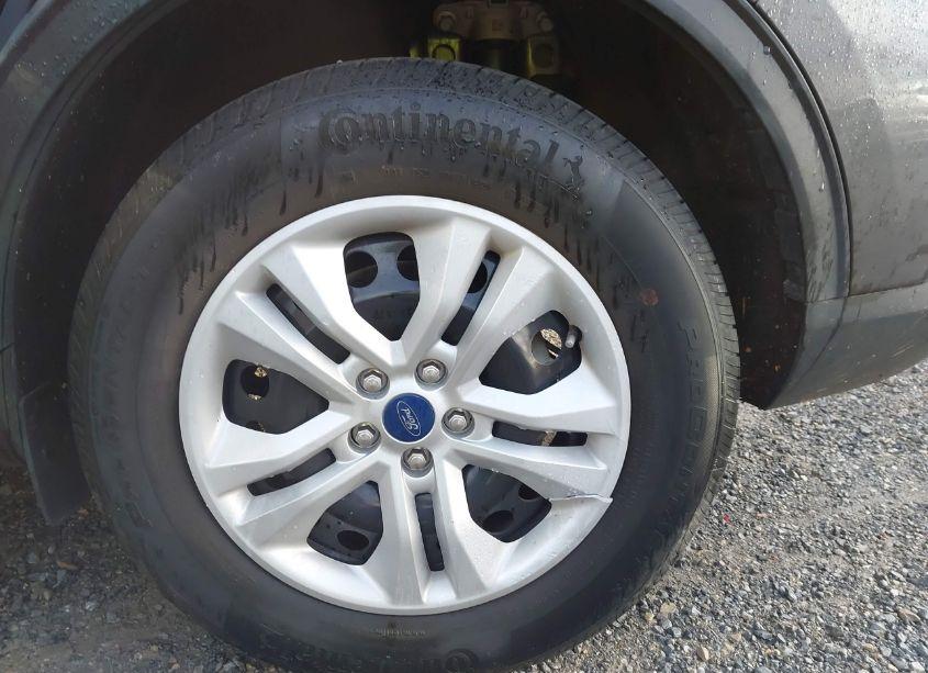 Photo 11 of 2020 Ford Escape S (VIN 1FMCU0F6XLUC49492)