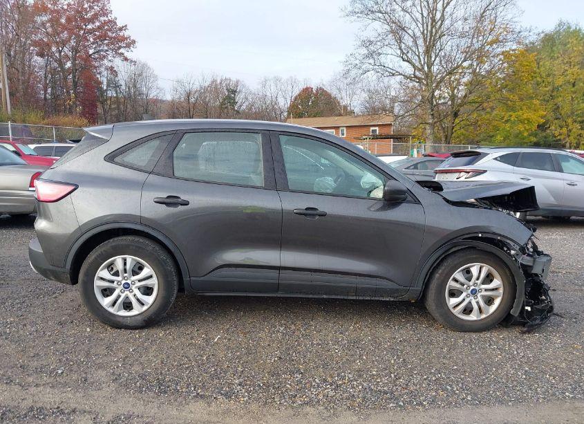 Photo 13 of 2020 Ford Escape S (VIN 1FMCU0F6XLUC49492)