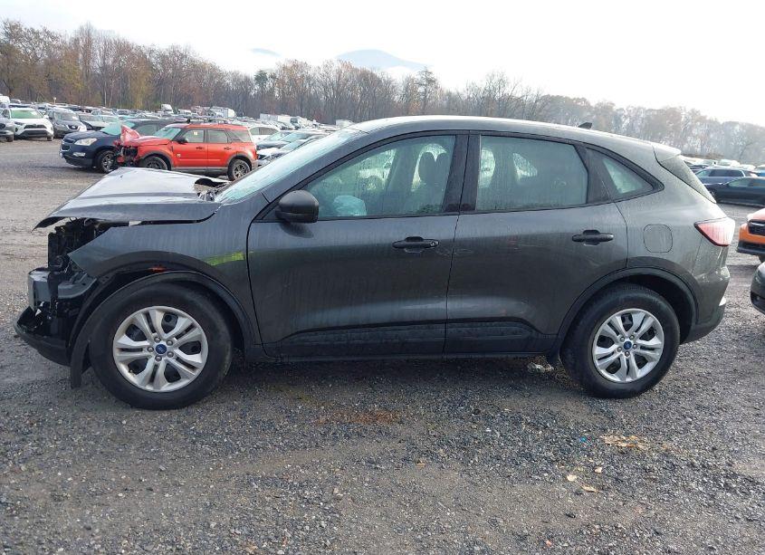 Photo 14 of 2020 Ford Escape S (VIN 1FMCU0F6XLUC49492)