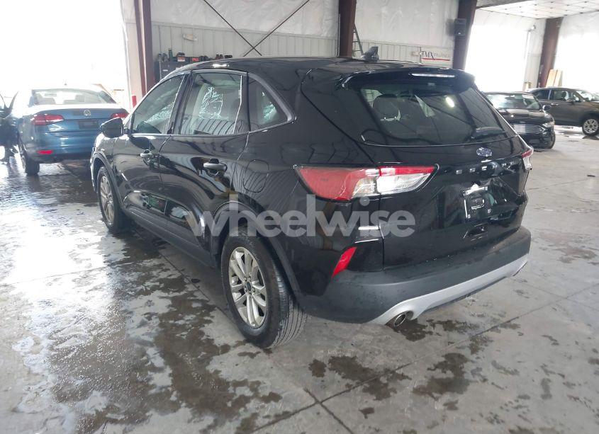 Photo 3 of 2021 Ford Escape S (VIN 1FMCU0F6XMUA77921)