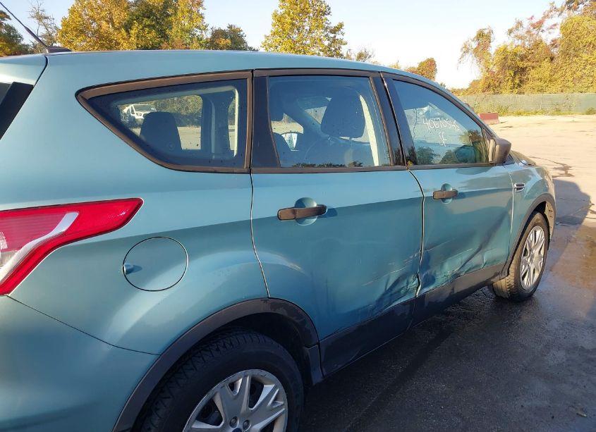 Photo 20 of 2013 Ford Escape S (VIN 1FMCU0F70DUB21093)