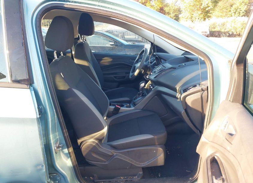 Photo 5 of 2013 Ford Escape S (VIN 1FMCU0F70DUB21093)