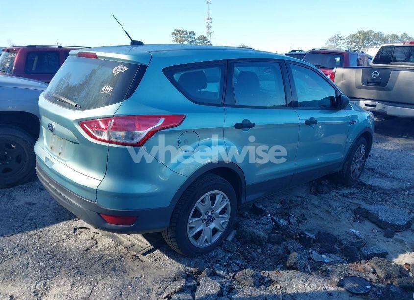 Photo 4 of 2013 Ford Escape S (VIN 1FMCU0F70DUB77146)