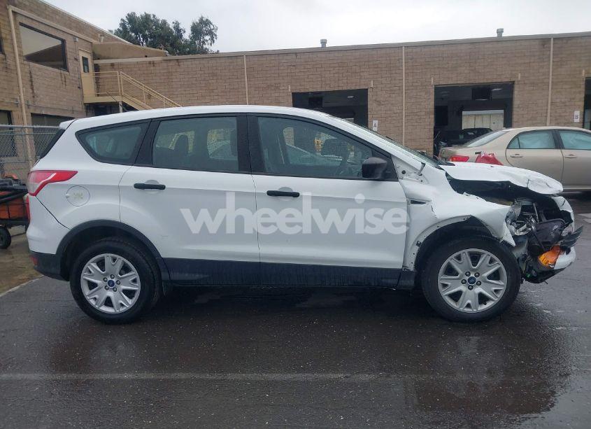 Photo 13 of 2013 Ford Escape S (VIN 1FMCU0F70DUB84985)