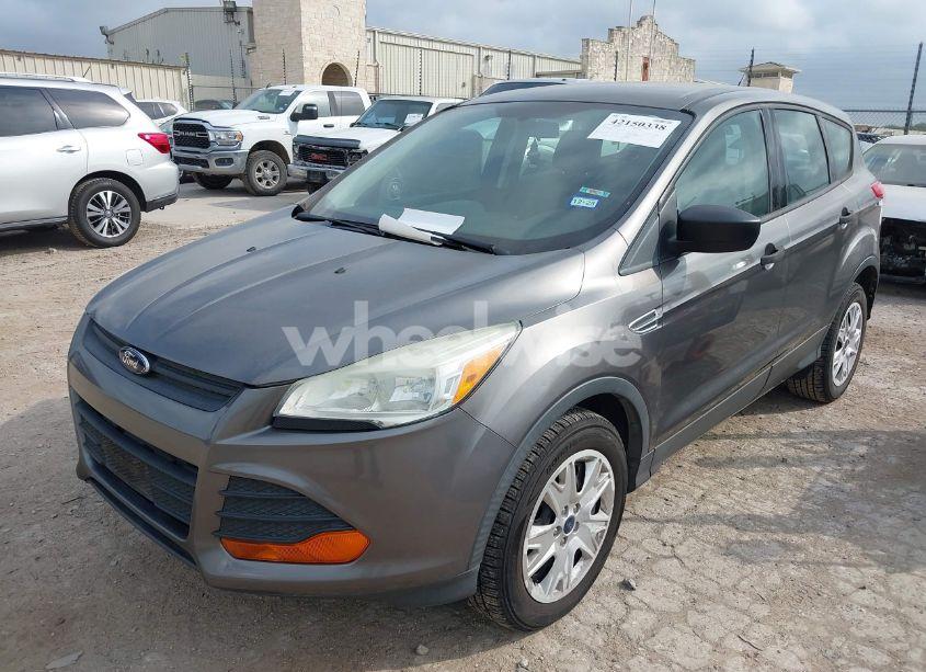 Photo 2 of 2013 Ford Escape S (VIN 1FMCU0F70DUD17356)